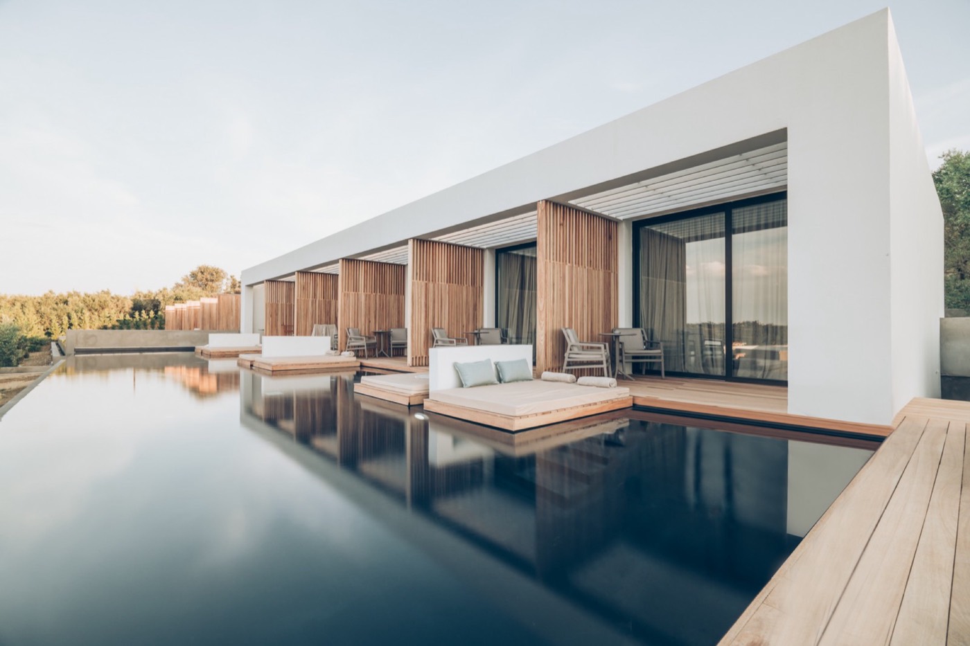 Swim Up Suite with Sun Deck